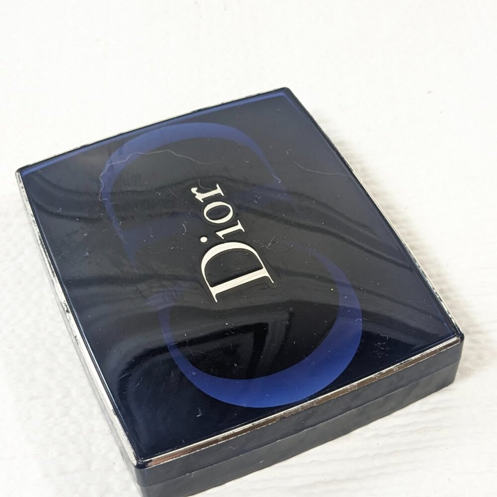 Dior 5 Couleurs Iridescent 809 Petal Shine Eyeshadow Palette‎ Full Size .21 oz - Picture 8 of 10
